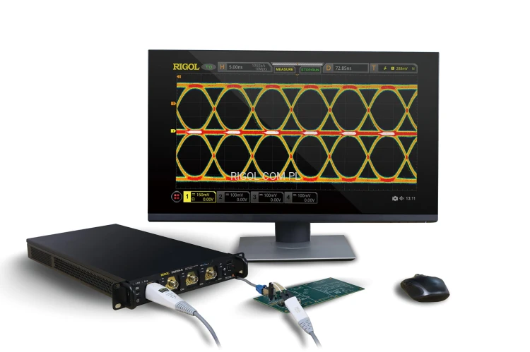 with screen and mouse.jpg